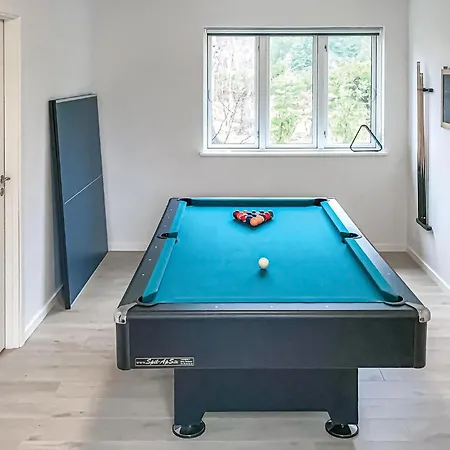Five-bedroom In Vaggerlose * Bøtø By